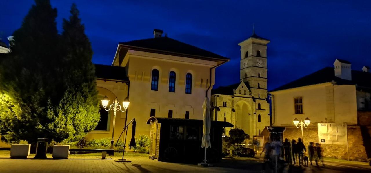Apartament In Inima Transilvaniei Alba Iulia Exterior foto